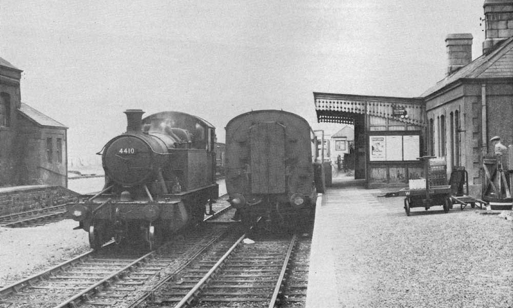 A train running around at Princetown Station