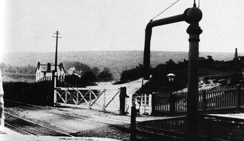 A crossroads near Horrabridge Station, Devon