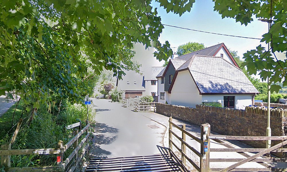 Horrabridge Station today